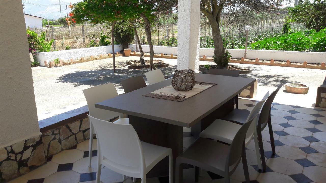 Casa Vacanze Reginotte Balestrate Exterior photo